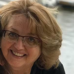 Meet your Posher, Debra